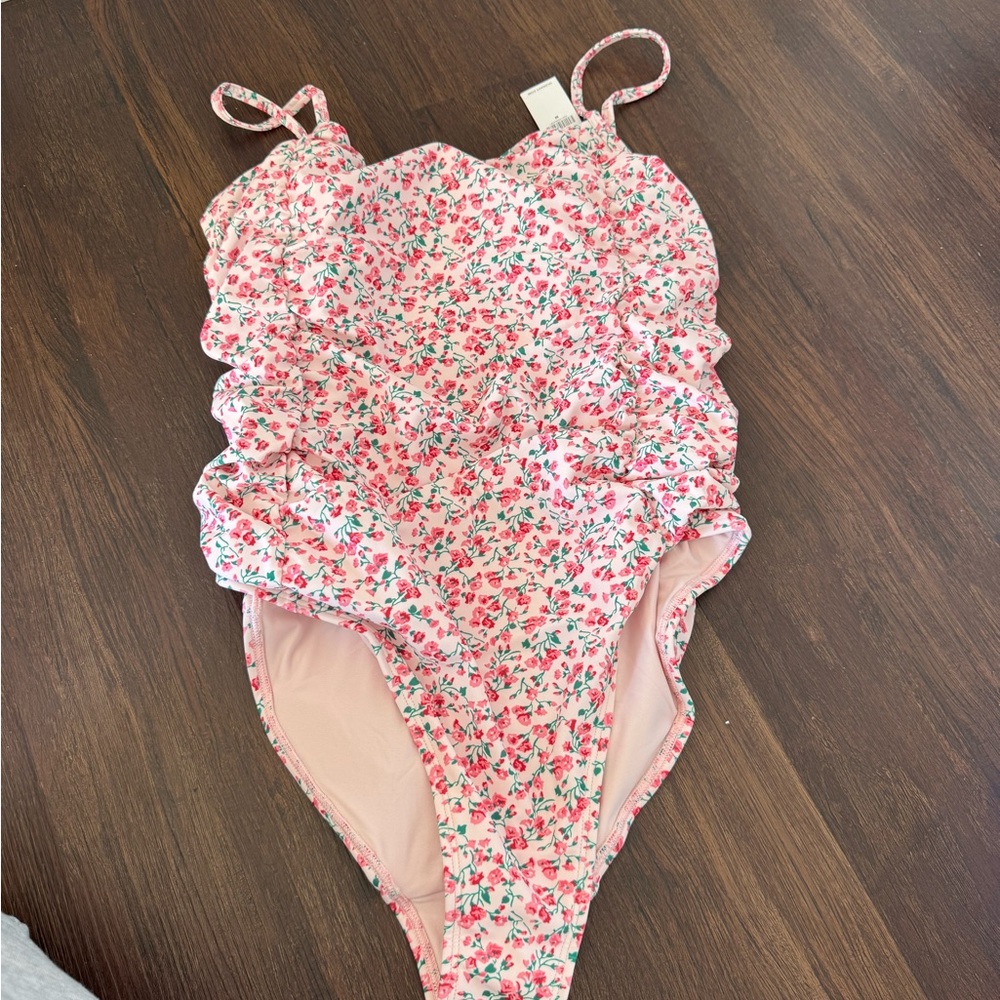 Old navy brand new Pink Floral One-Piece Swimsuit with Ruching